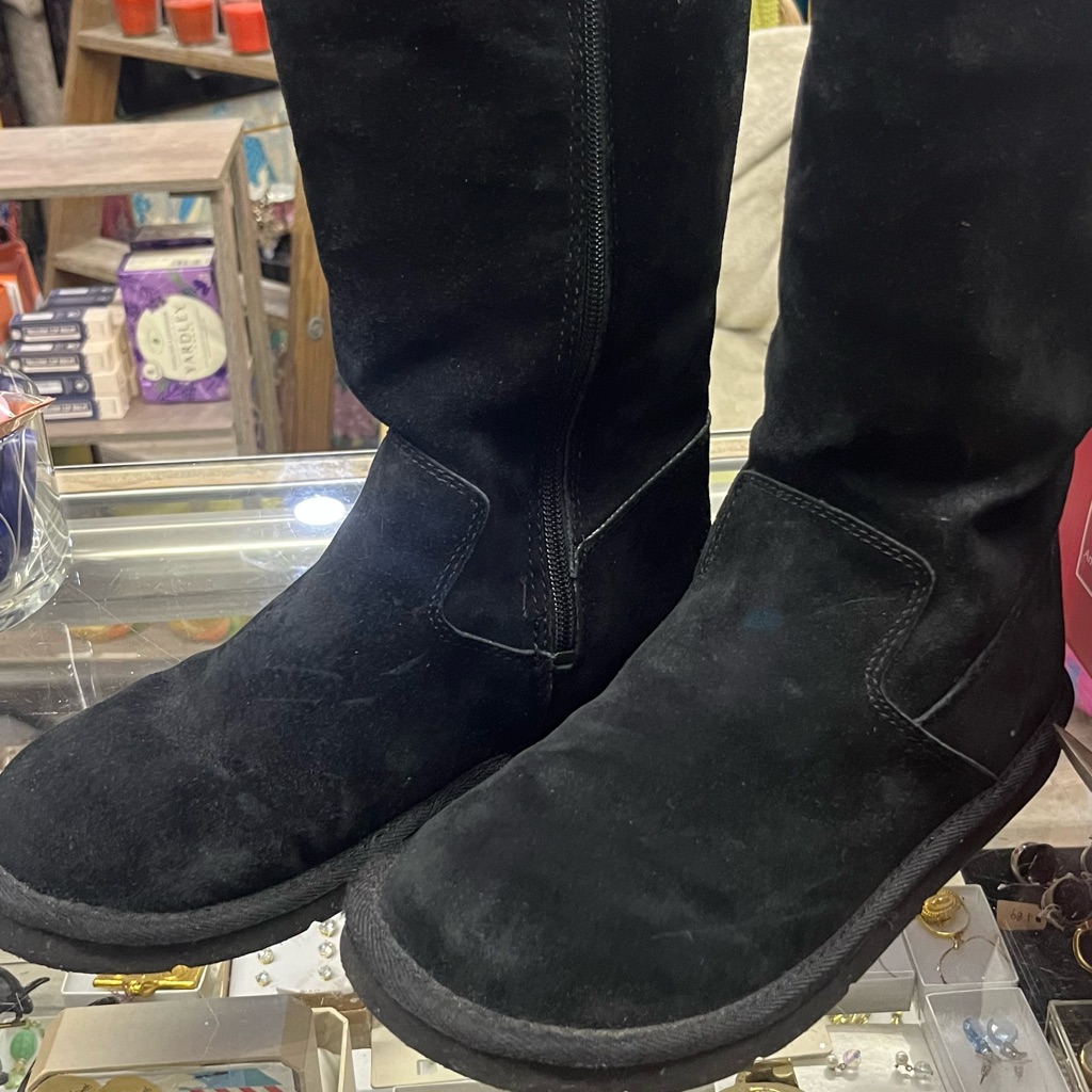 Ugg